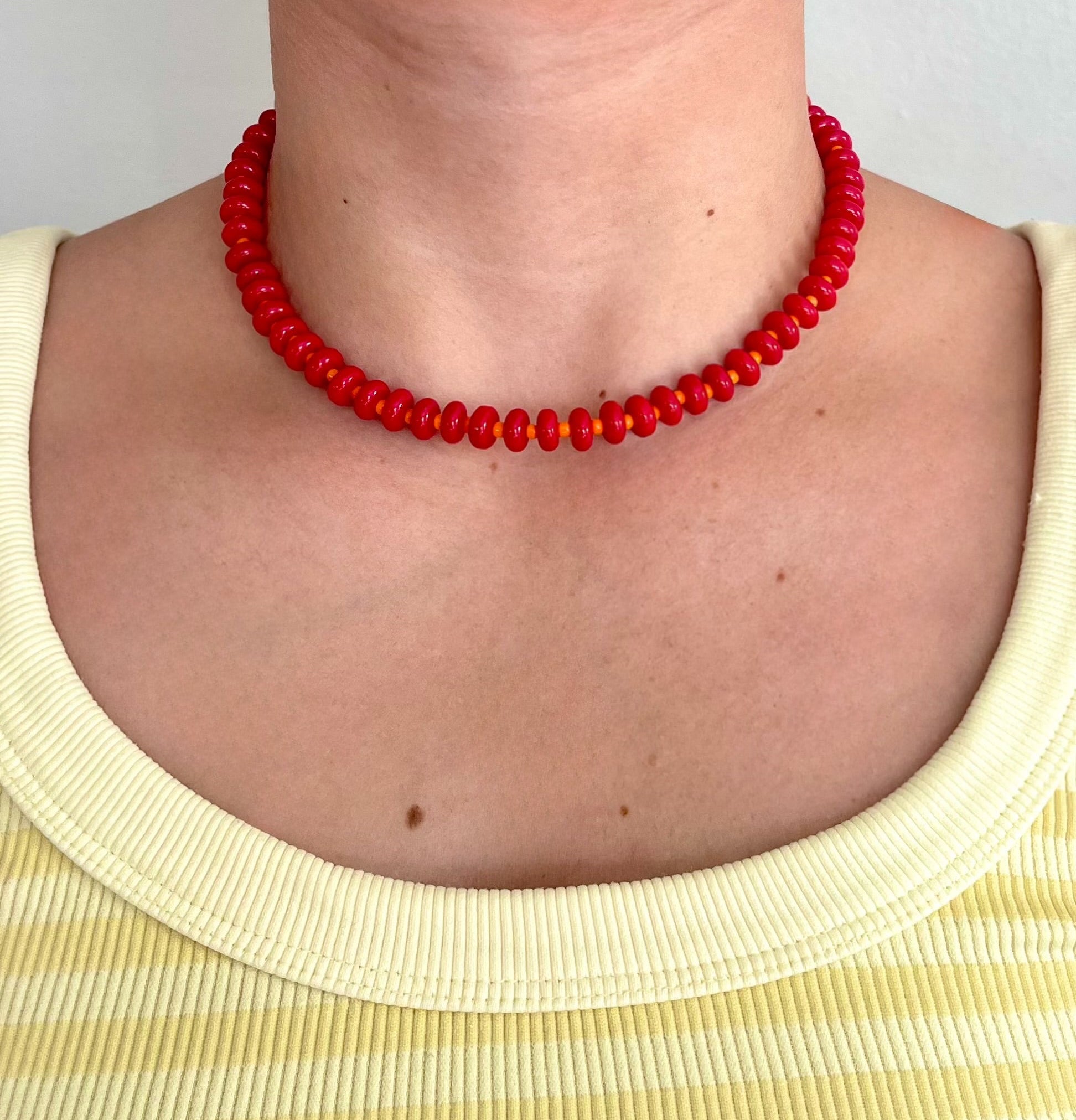 golden hour red necklace💋 preorder!